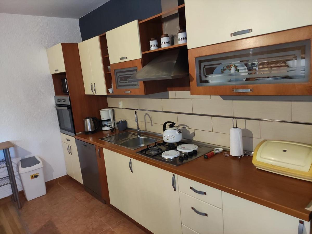 Apartment Cengo Kaštela Екстериор снимка