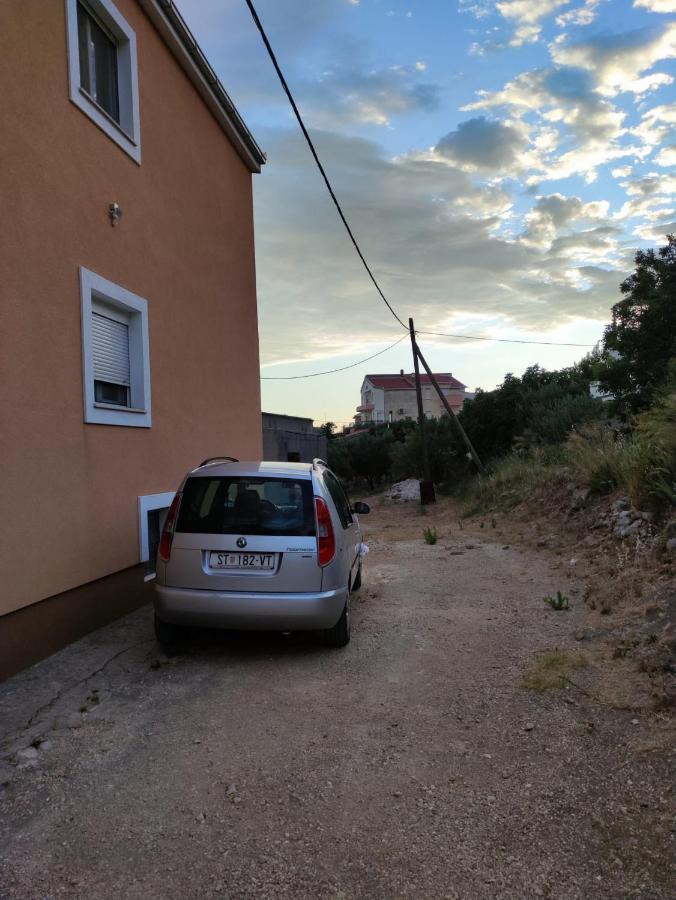 Apartment Cengo Kaštela Екстериор снимка